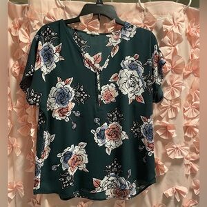 Medium Maurice’s Shirt Great Condition 100% polyester